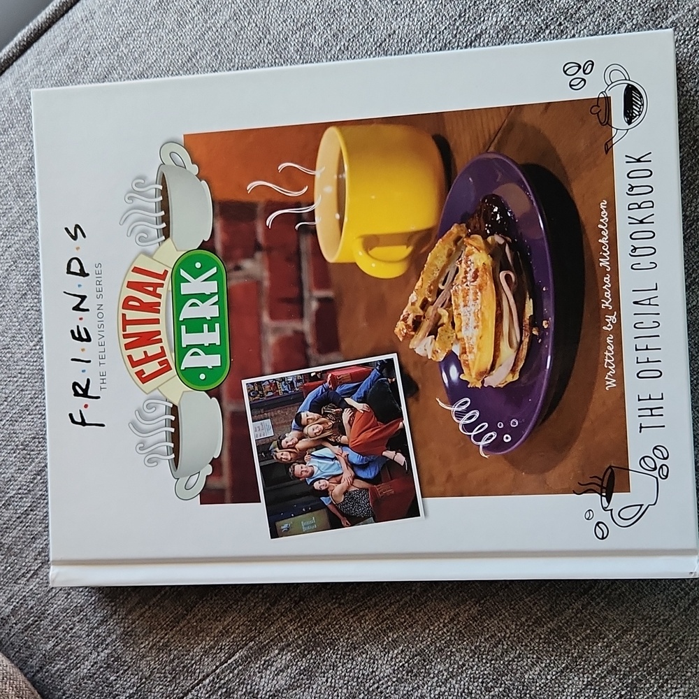 FRIENDS Cookbook NEW